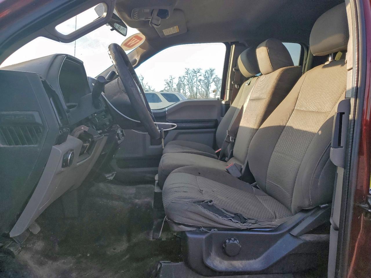 Ford F-150 Super Cab Image 4