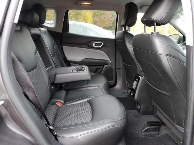 Jeep Compass Latitude Image 13