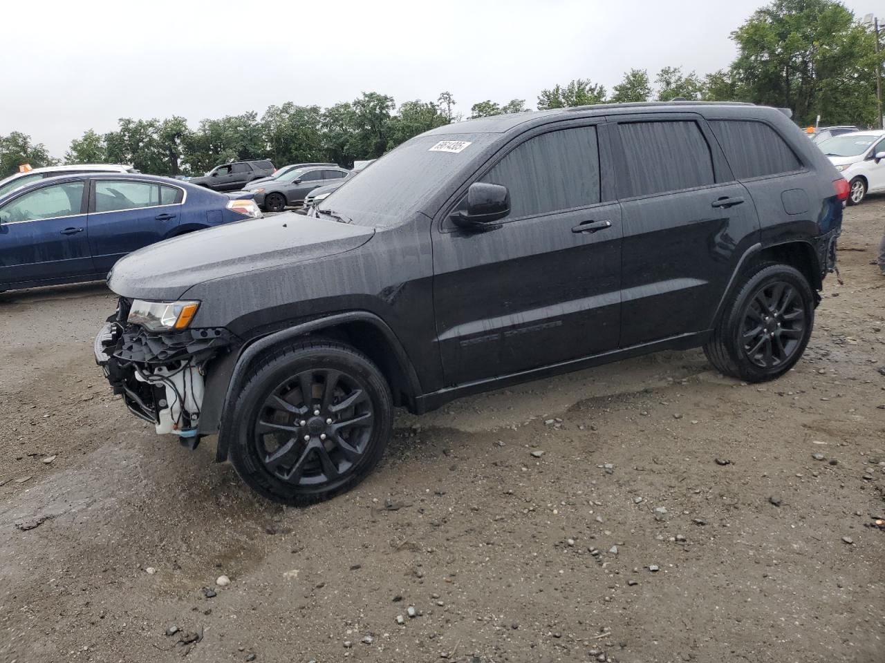 Jeep Grand Cherokee Laredo Image 1