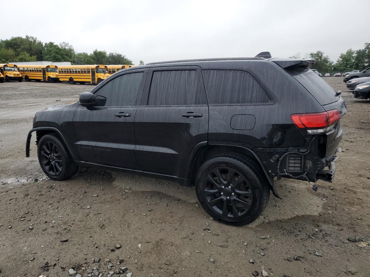Jeep Grand Cherokee Laredo Image 8