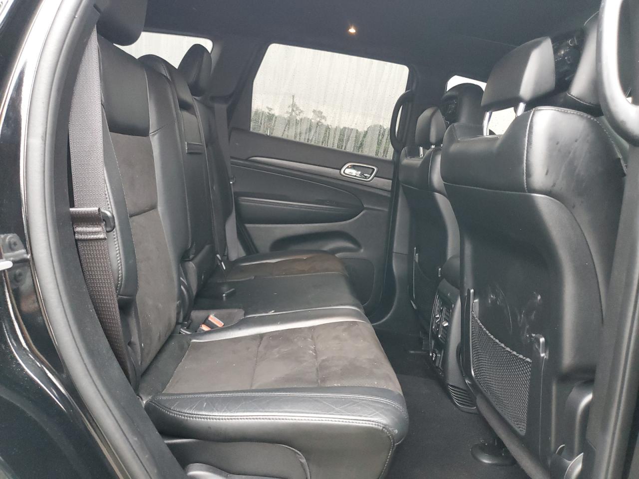 Jeep Grand Cherokee Laredo Image 4