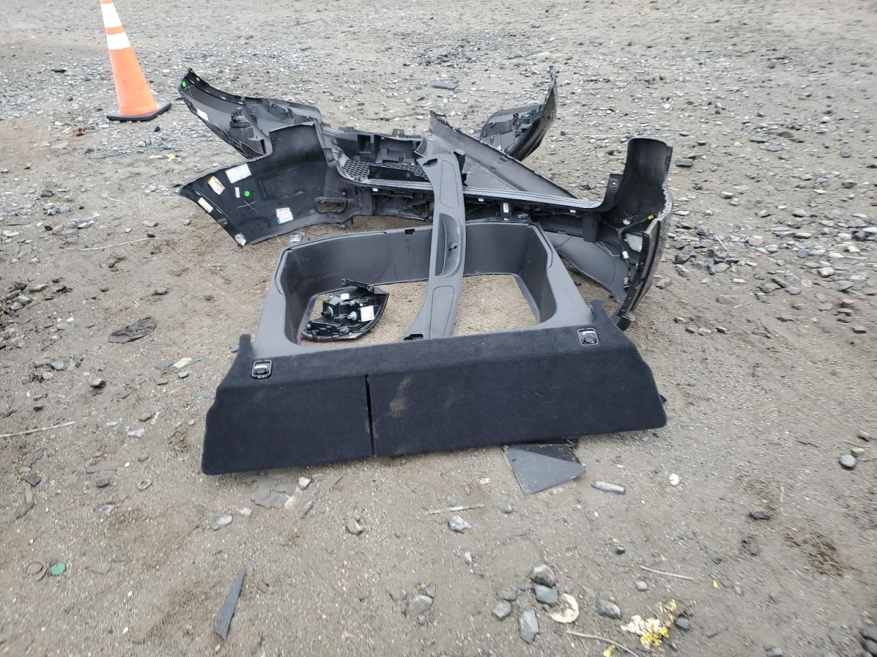 Jeep Grand Cherokee Laredo Image 3