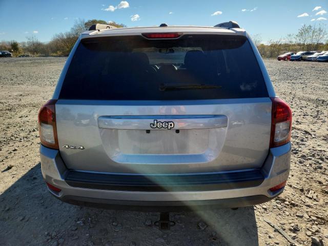Jeep Compass Sport Image 3