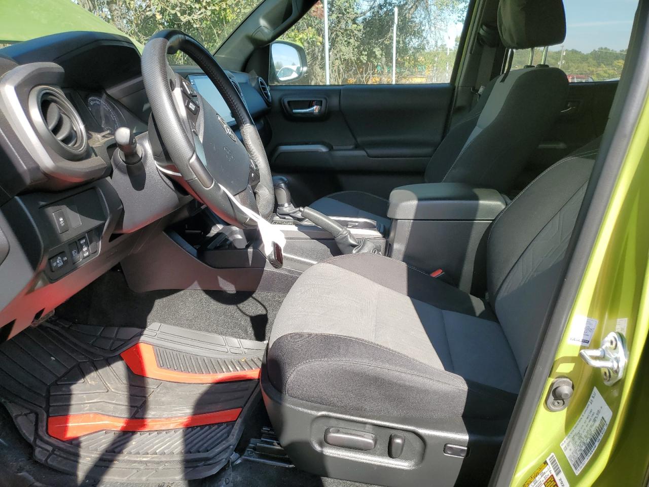 Toyota Tacoma Double Cab Image 7