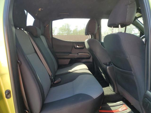 Toyota Tacoma Double Cab Image 12