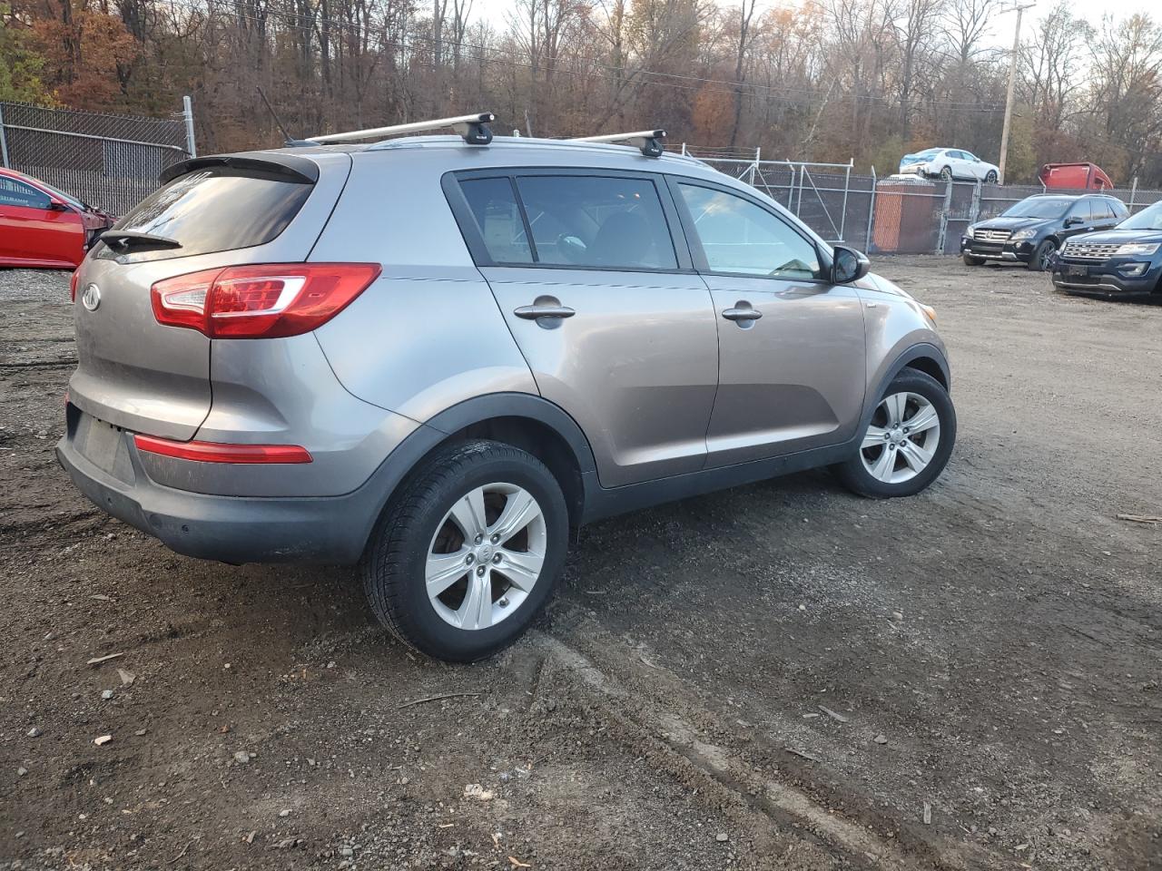 Kia Sportage Lx Image 8