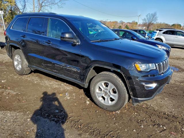 Jeep Grand Cherokee Laredo Image 2