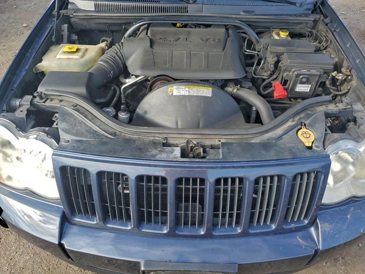 Jeep Grand Cherokee Laredo Image 10