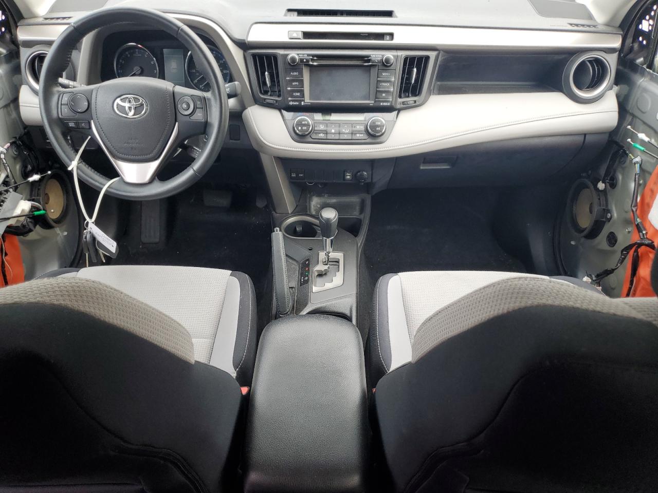 Toyota RAV4 Xle Image 12