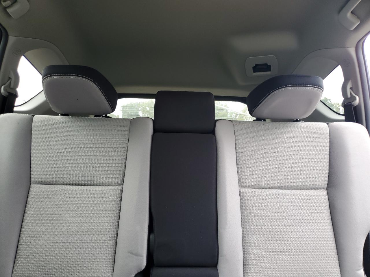 Toyota RAV4 Xle Image 5