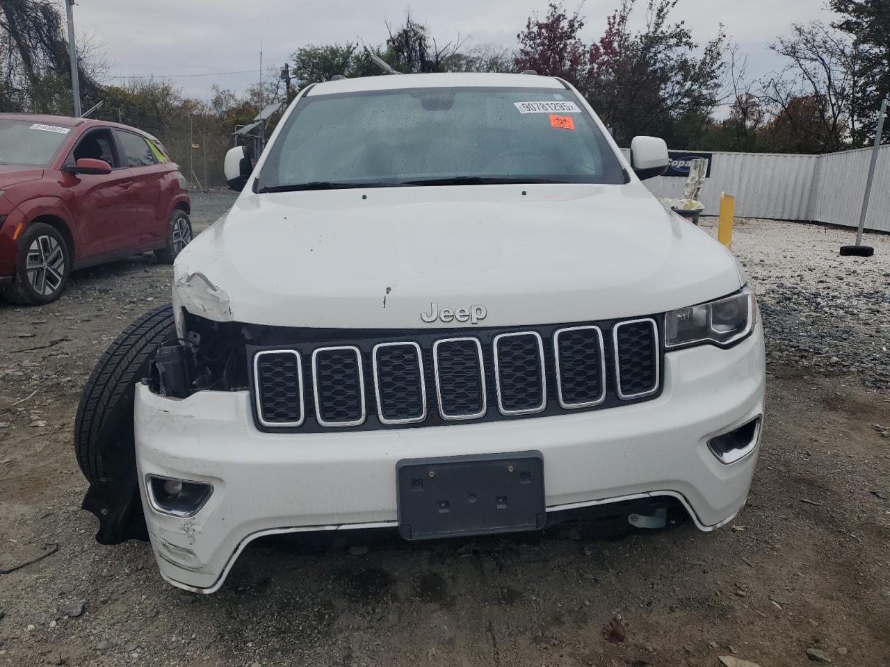 Jeep Grand Cherokee Laredo Image 6