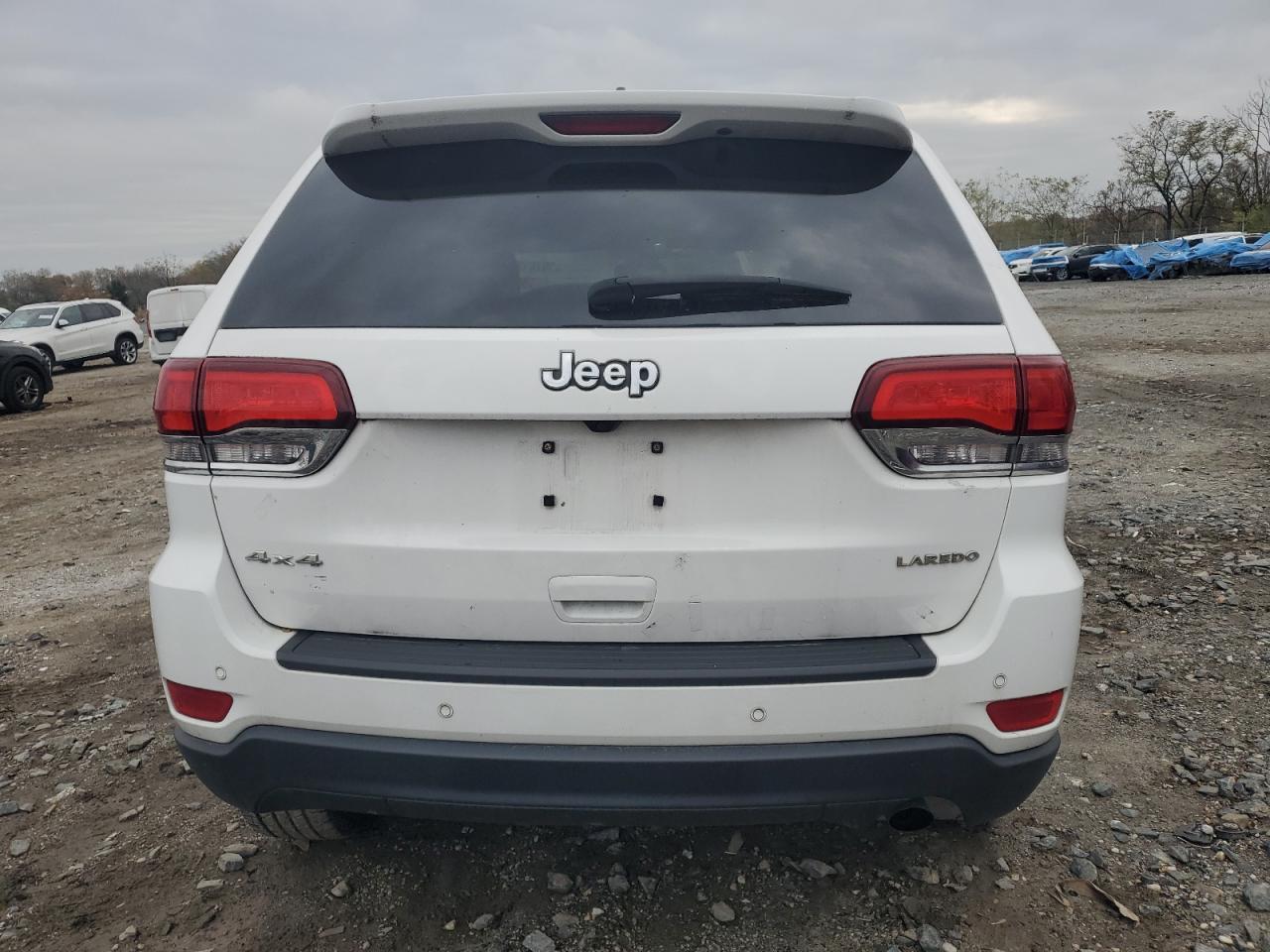 Jeep Grand Cherokee Laredo Image 10