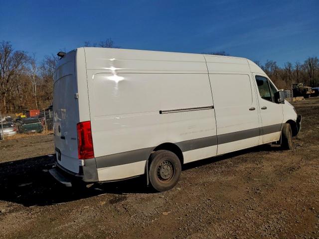 Mercedes-Benz Sprinter 2500 Image 3