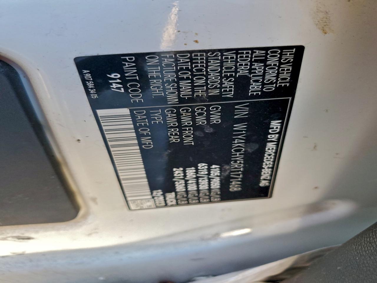 Mercedes-Benz Sprinter 2500 Image 11