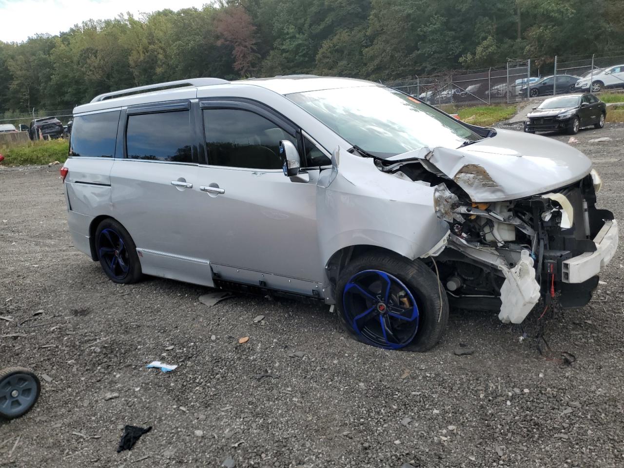 Nissan Quest S Image 2