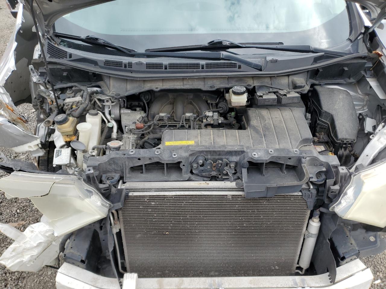 Nissan Quest S Image 12