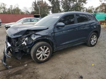  Salvage Hyundai TUCSON