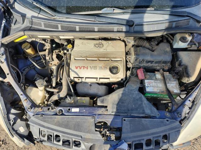 Toyota Sienna Le Image 9