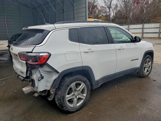 Jeep Compass Latitude Image 7