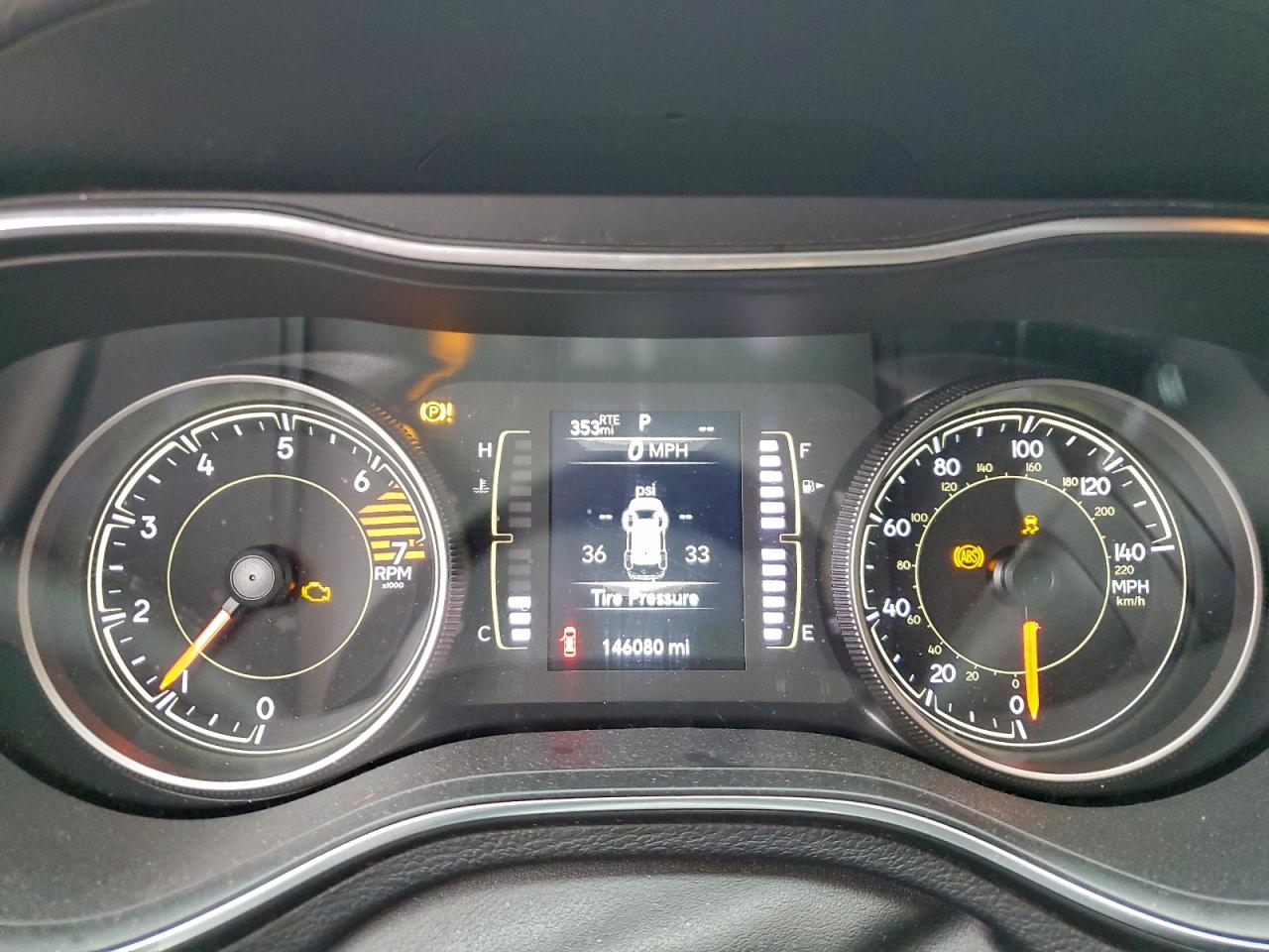 Jeep Grand Cherokee Latitude Plus Image 8