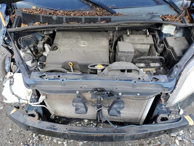 Toyota Sienna Le Image 11