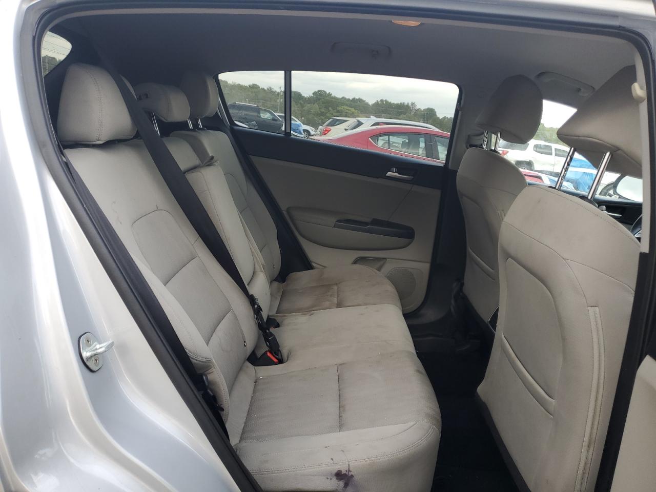 Kia Sportage Lx Image 2