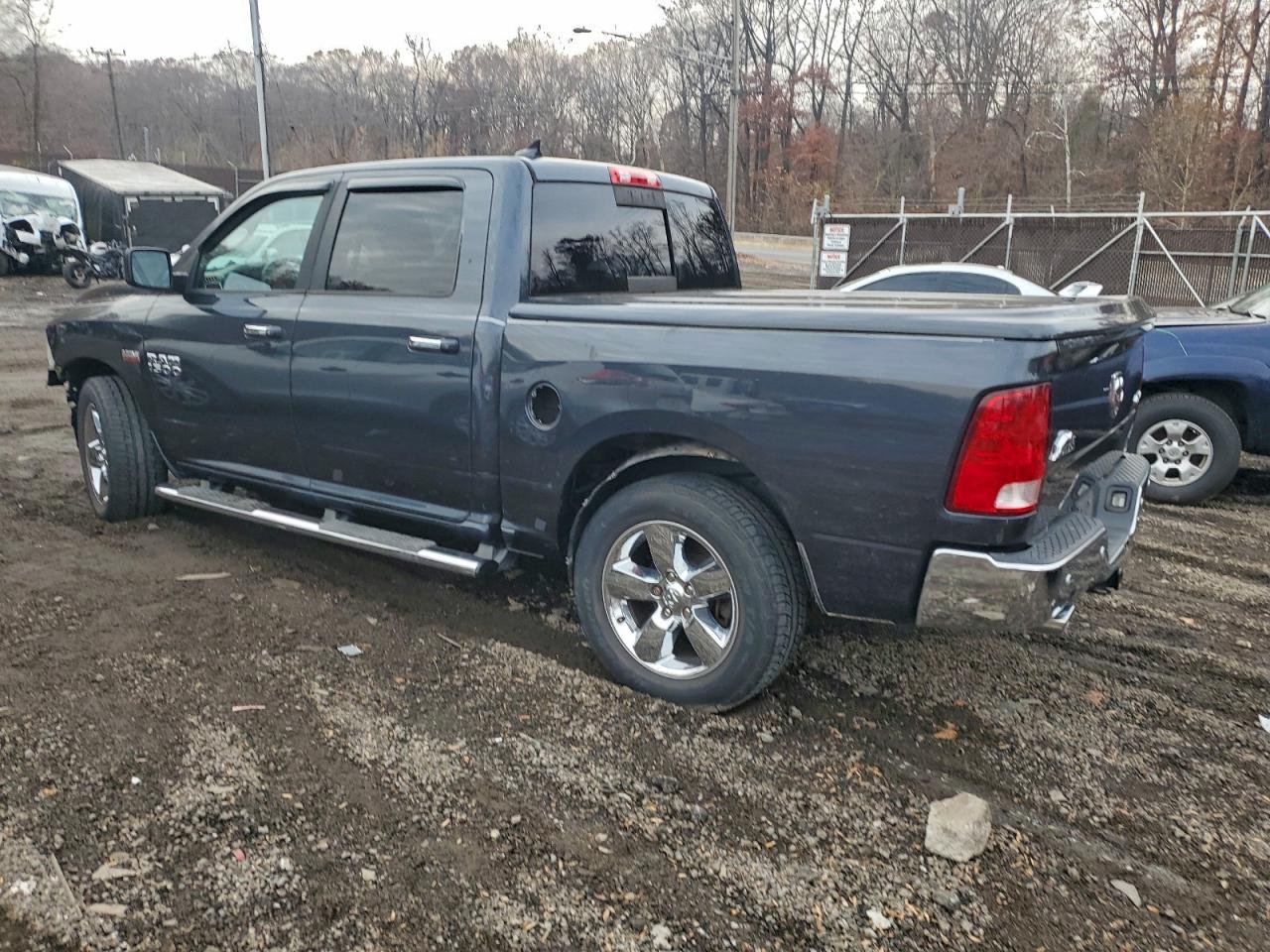 Ram 1500 Slt Image 5