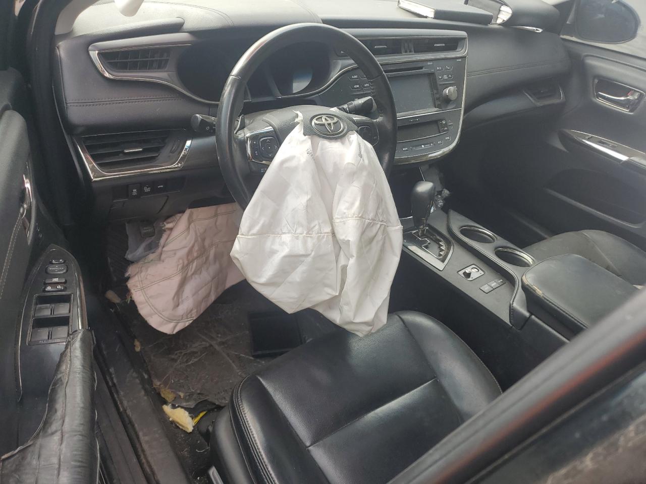 Toyota Avalon Xle Image 5