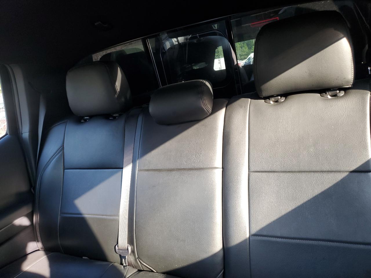 Toyota Tacoma Double Cab Image 12