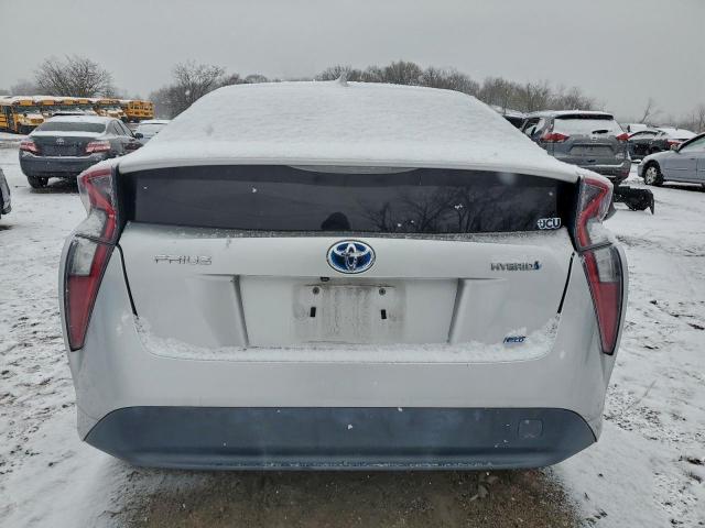 Toyota Prius Image 11