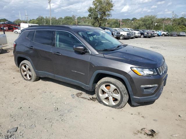 Jeep Compass Latitude Image 4