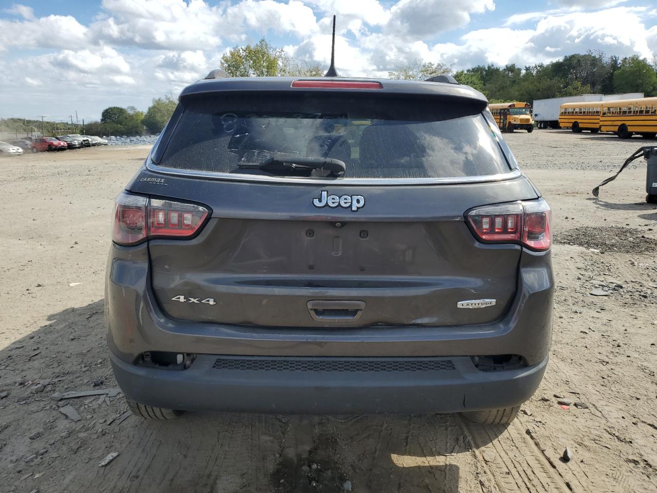 Jeep Compass Latitude Image 13