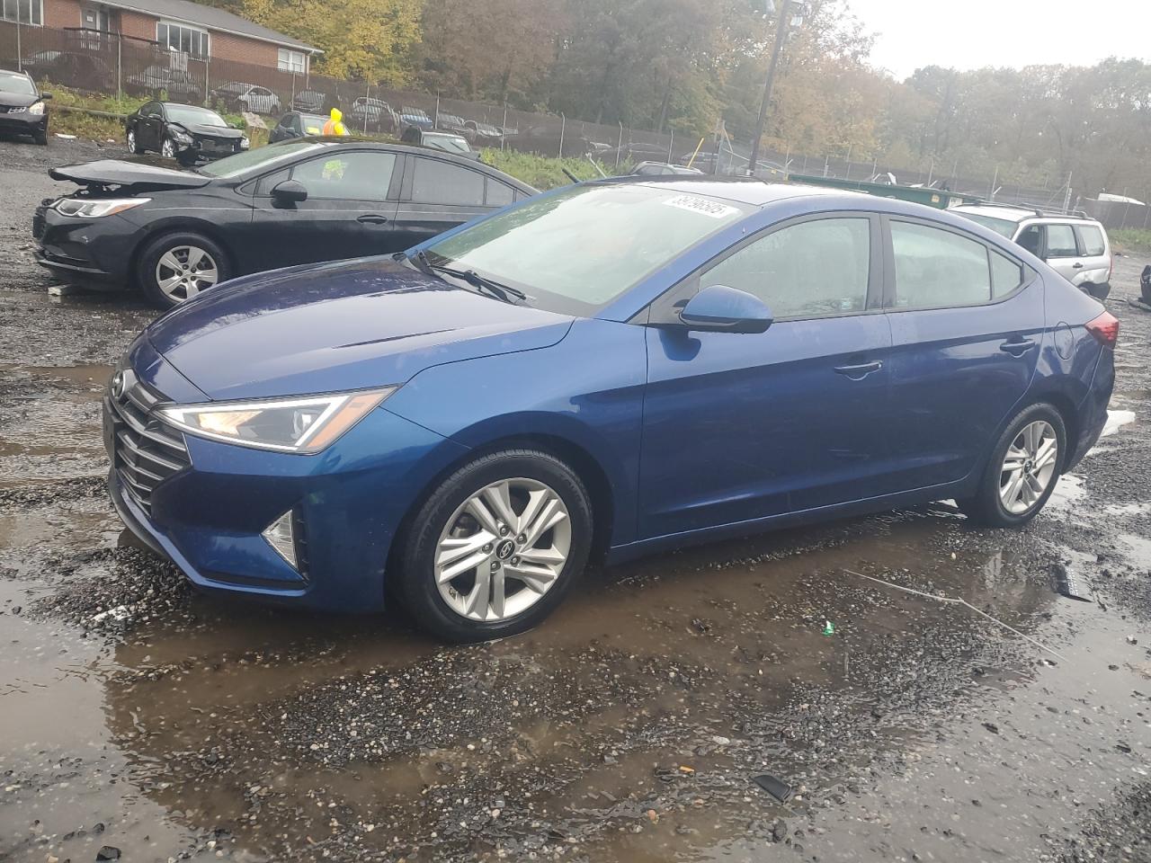 Hyundai ELANTRA Sel Image 1