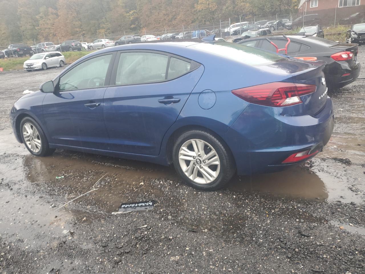 Hyundai ELANTRA Sel Image 5