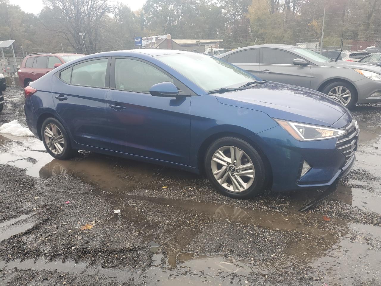 Hyundai ELANTRA Sel Image 10