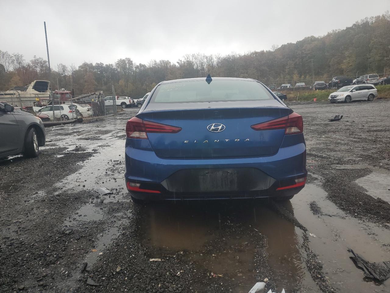 Hyundai ELANTRA Sel Image 7