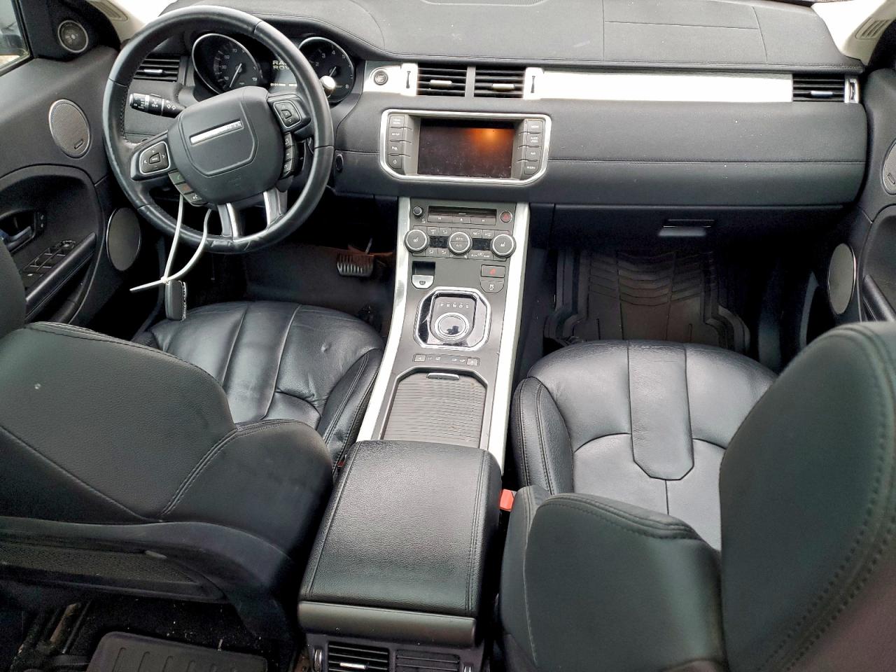 Land Rover Range Rover Pure Premium Image 11
