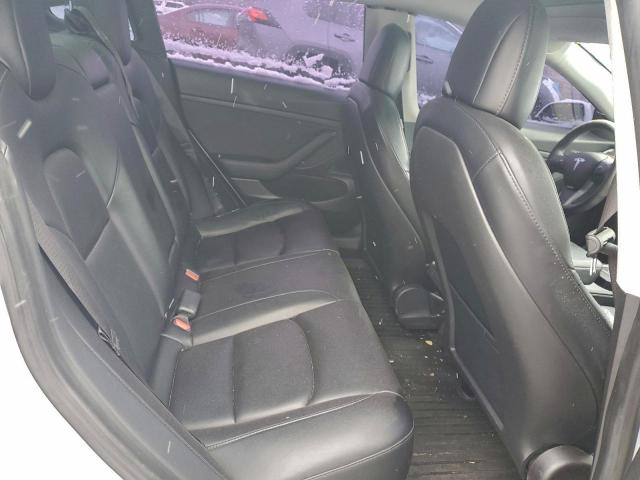 Tesla Model 3 Image 9