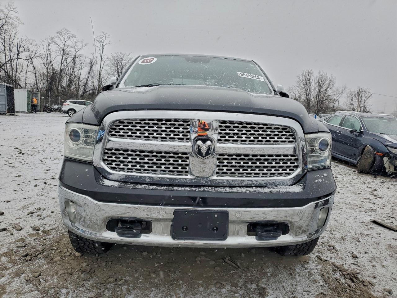 Ram 1500 Laramie Image 8