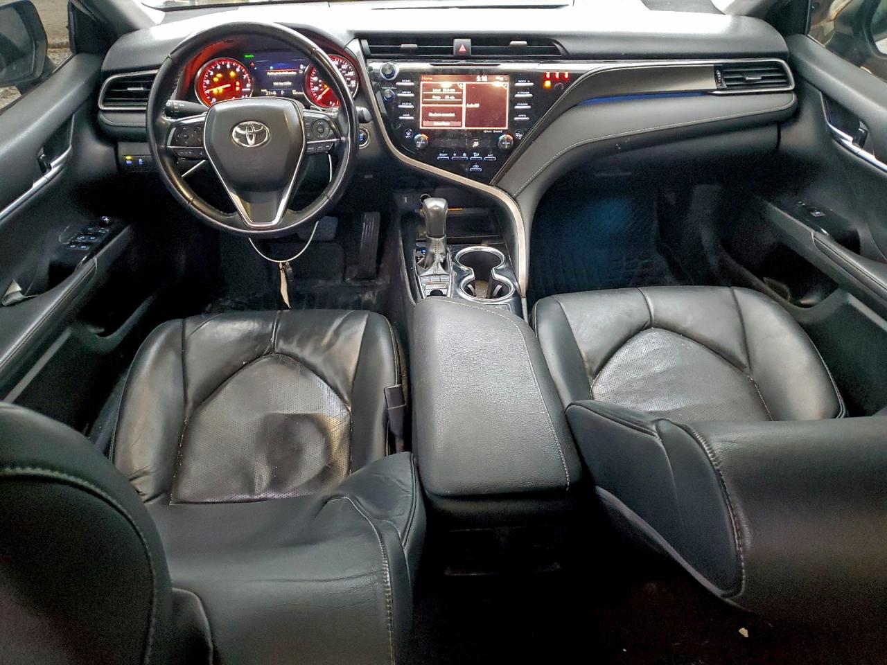 Toyota Camry Xse Image 3