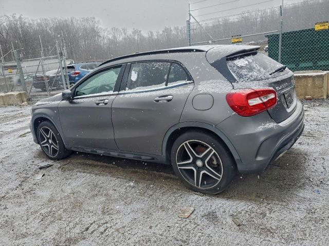 Mercedes-Benz GLA 250 4matic Image 3