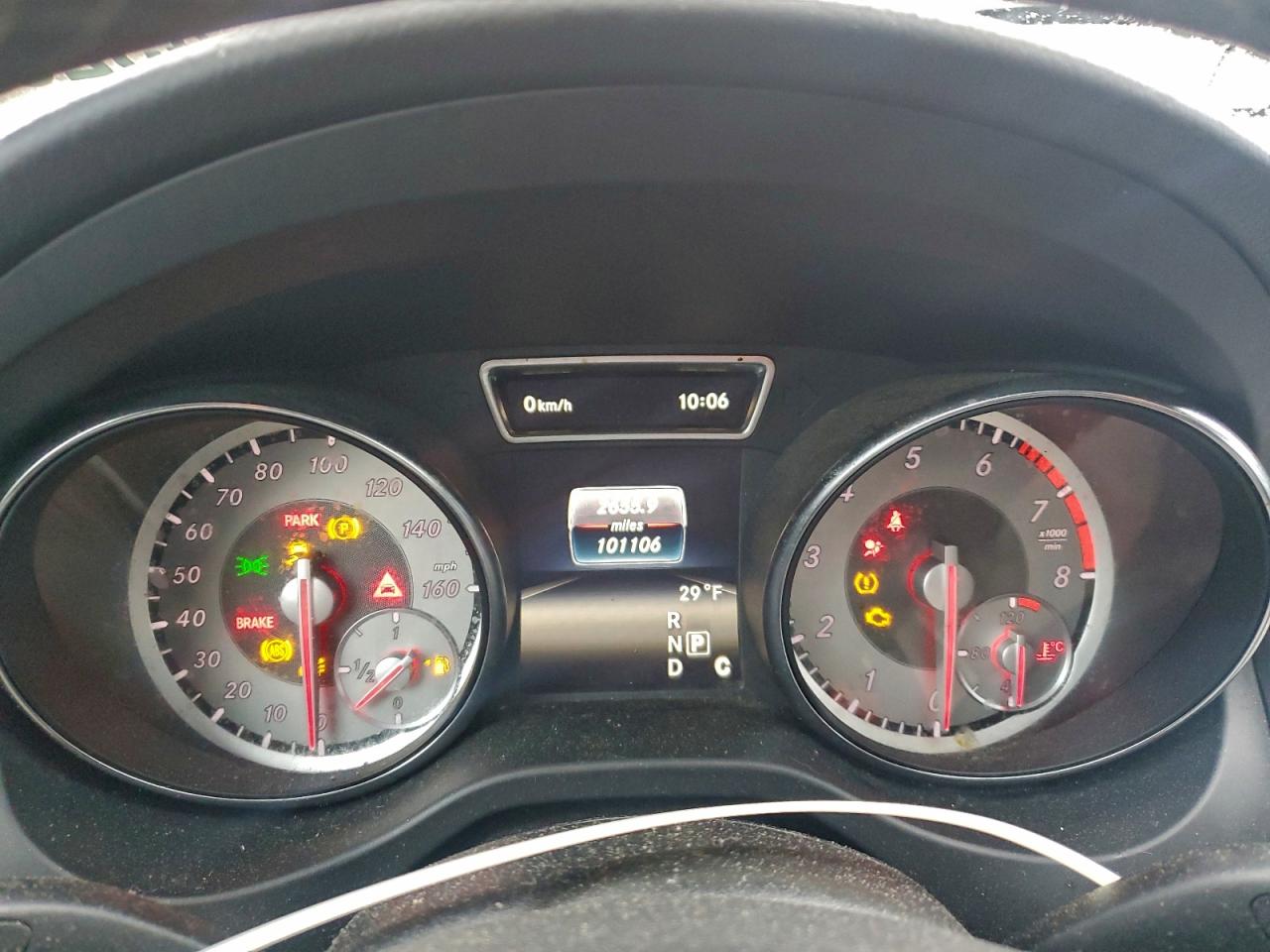 Mercedes-Benz GLA 250 4matic Image 8