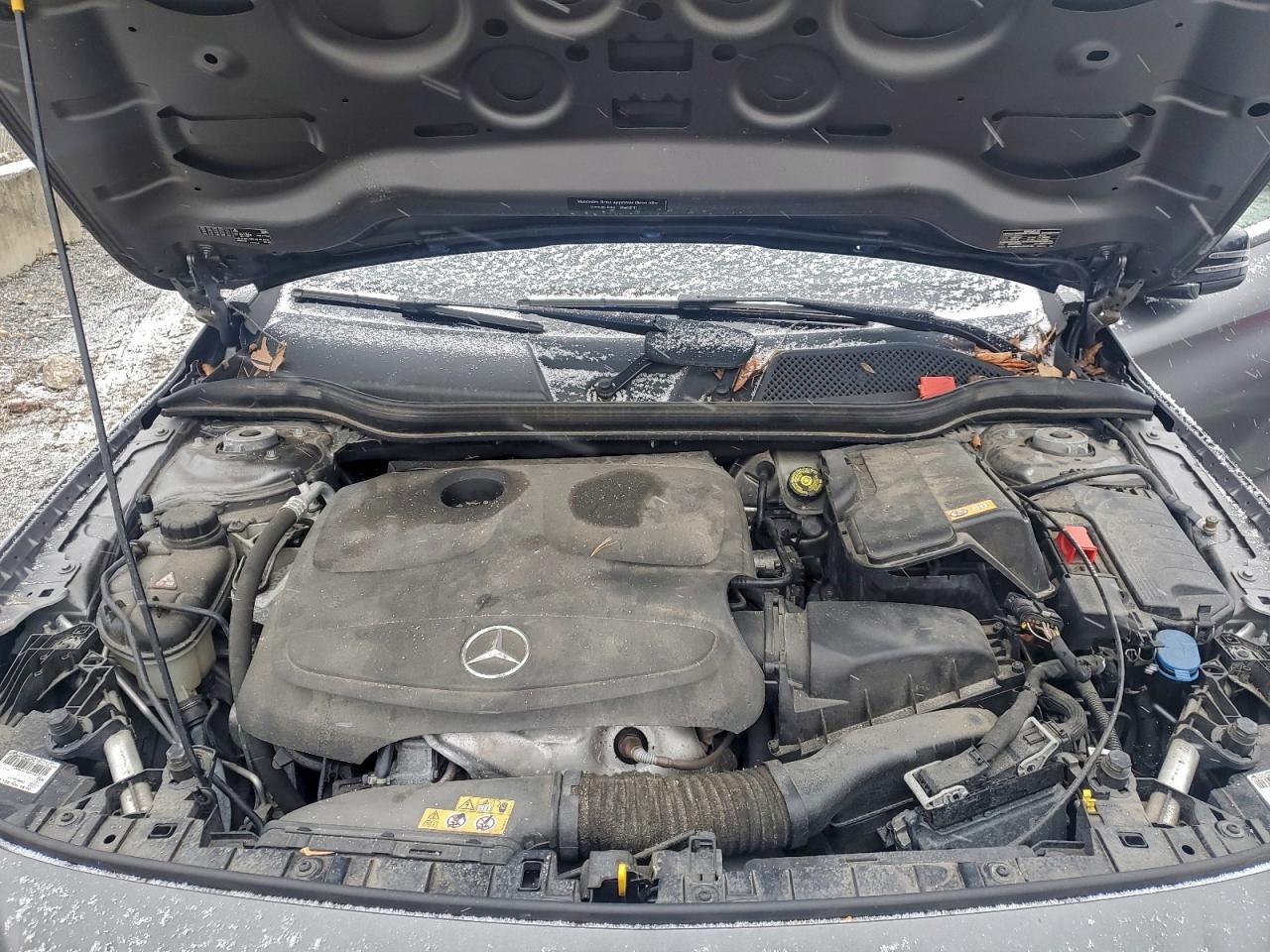 Mercedes-Benz GLA 250 4matic Image 9