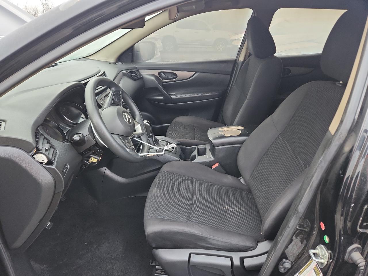 Nissan Rogue S Image 5