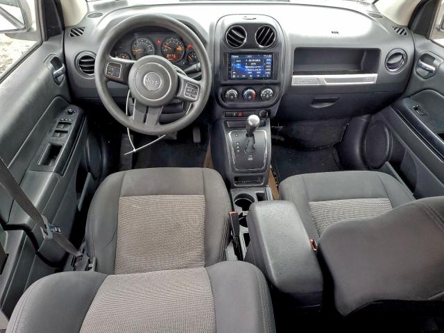 Jeep Compass Sport Image 13