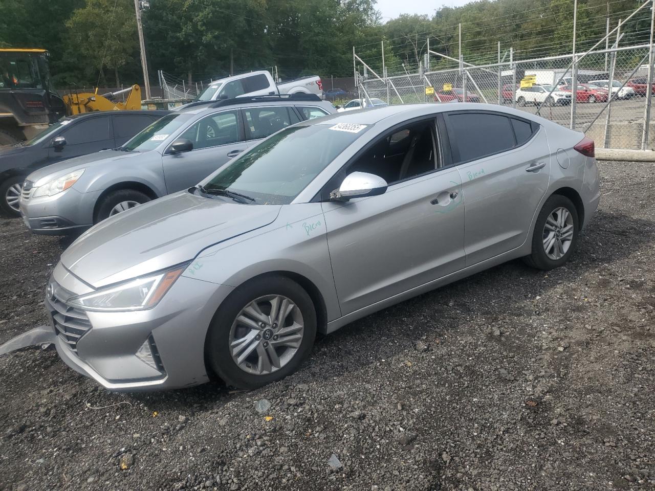 Hyundai ELANTRA Sel Image 1