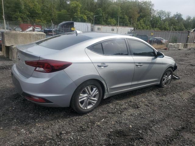Hyundai ELANTRA Sel Image 2