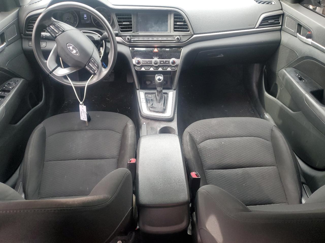 Hyundai ELANTRA Sel Image 8