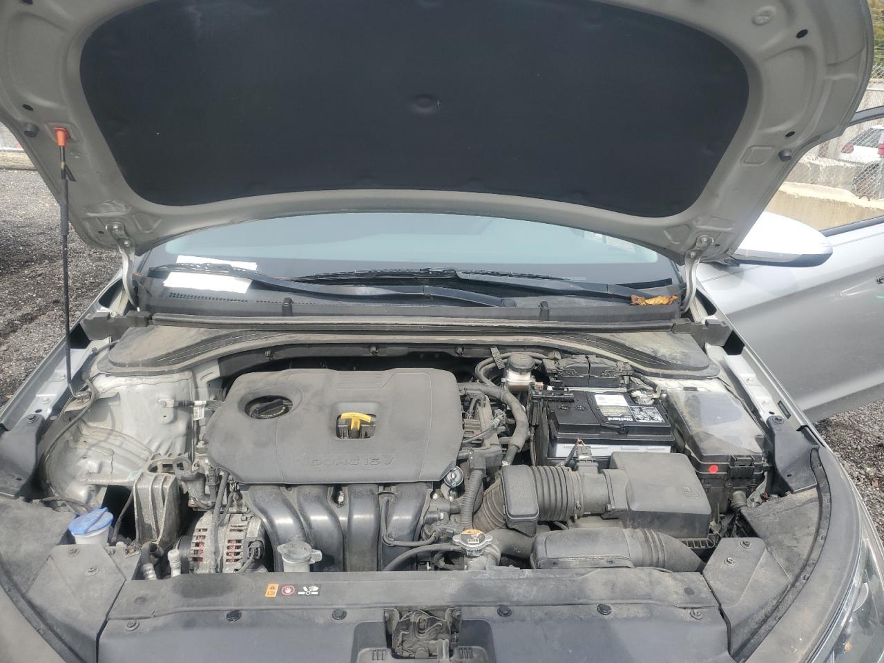 Hyundai ELANTRA Sel Image 9