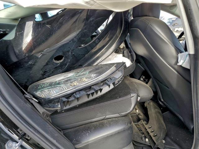 Tesla Model 3 Image 10